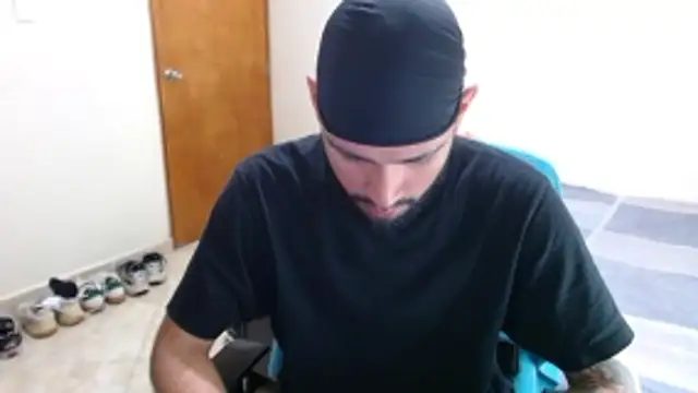 Snapshot of samir_music chatting on 23, 10, 2025 samir music online show from 23, 10, 2025