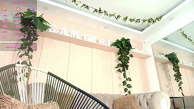 flavia cruz online show from 9, 10, 2025