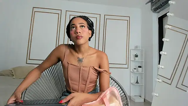 flavia cruz online show from 21, 9, 2025