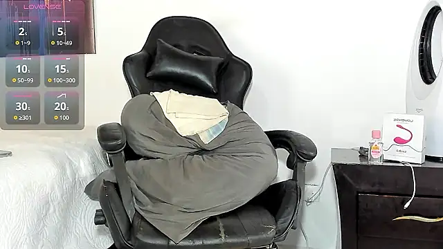 tizziano castillo  online show from 9, 3, 2026