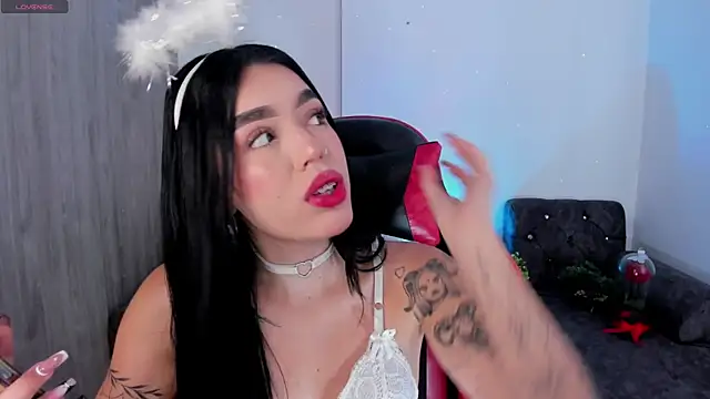 zoee jackson online show from 30, 4, 2026