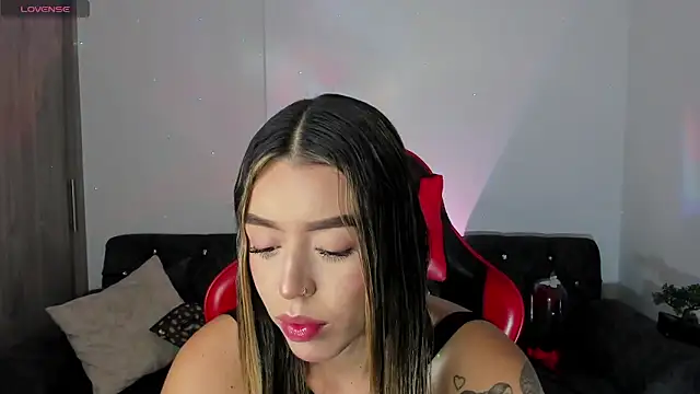 zoee jackson online show from 14, 11, 2025