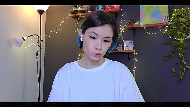 alicekiit online show from 20, 12, 2024