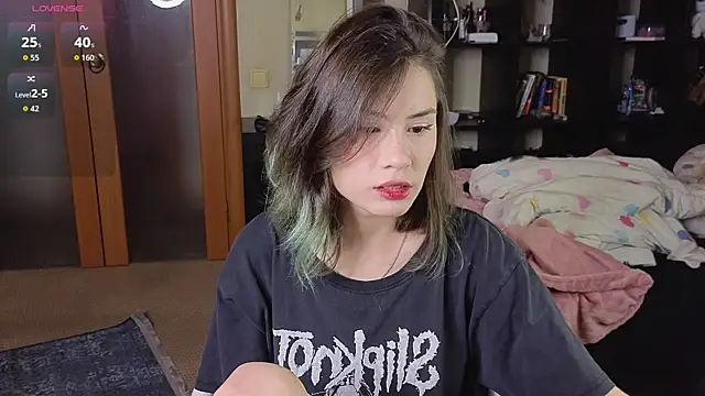 alicekiit online show from 2, 10, 2025