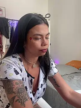 GrlAlice online show from 13, 2, 2025