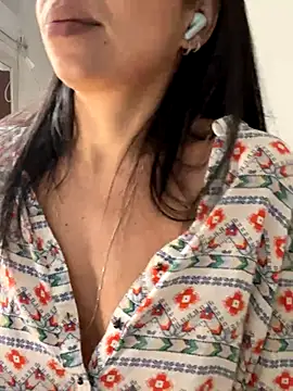 GrlAlice online show from 10, 10, 2025