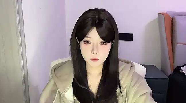 Q-ing online show from 8, 3, 2025