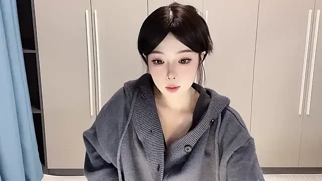 Q-ing online show from 2, 12, 2025