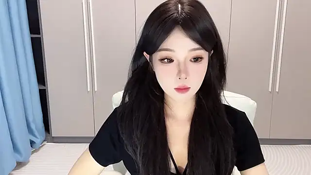 Q-ing online show from 12, 9, 2025