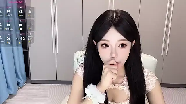 Q-ing online show from 13, 9, 2025