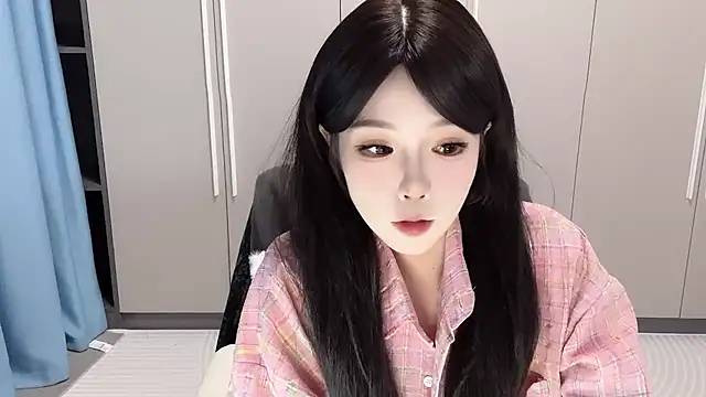 Q-ing online show from 11, 10, 2025