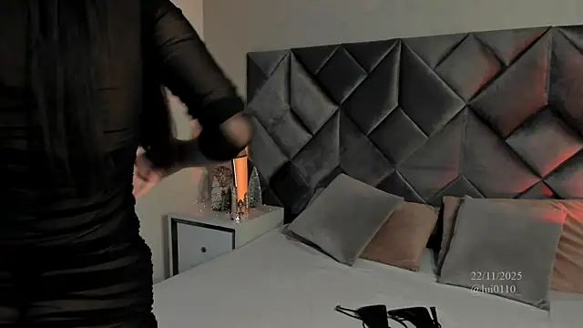 Luisa0110 online show from 22, 11, 2025