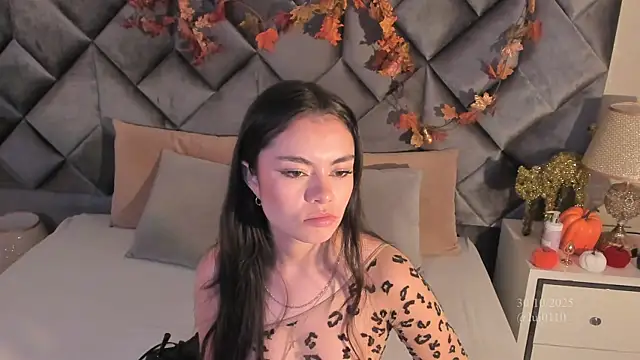 Luisa0110 online show from 31, 10, 2025