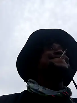 Hentaii001 online show from 2, 2, 2025