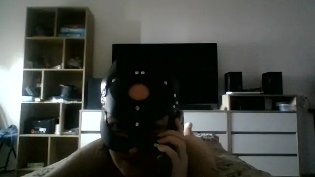 Snapshot of MaxWellas6 chatting on 5, 3, 2026 MaxWellas6 online show from 5, 3, 2026