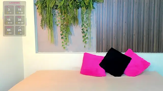 AmyBarton02 online show from 18, 9, 2025