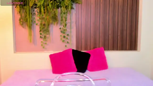 AmyBarton02 online show from 16, 10, 2025