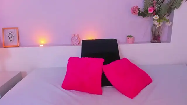 AmyBarton02 online show from 14, 12, 2024