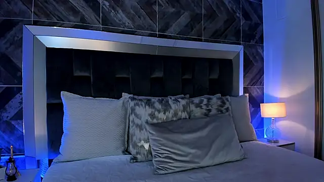 TaniaSmith1 online show from 18, 3, 2025