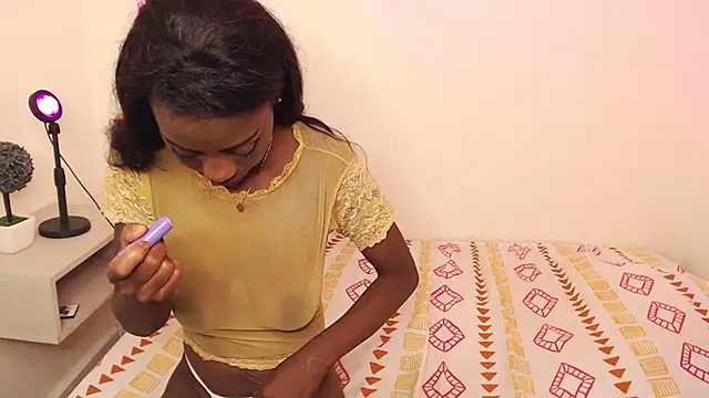 michaela cox online show from 5, 10, 2025