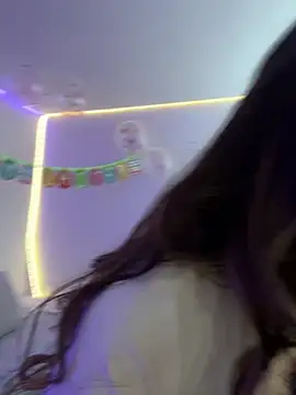 AmmyCollinsW online show from 5, 4, 2026