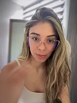 AmmyCollinsW online show from 12, 3, 2025