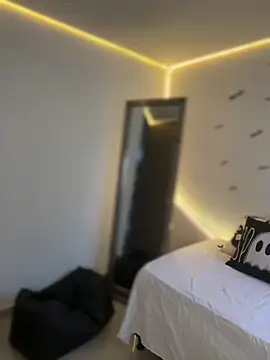 AmmyCollinsW online show from 30, 10, 2025