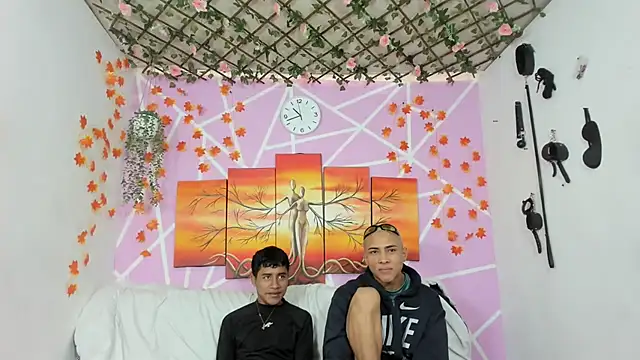 Fresahot2005 online show from 11, 3, 2025