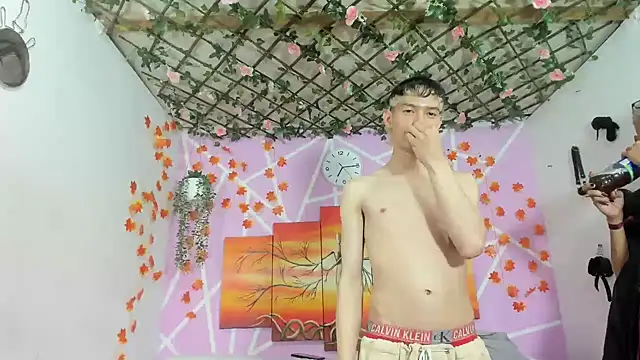 Fresahot2005 online show from 10, 3, 2025