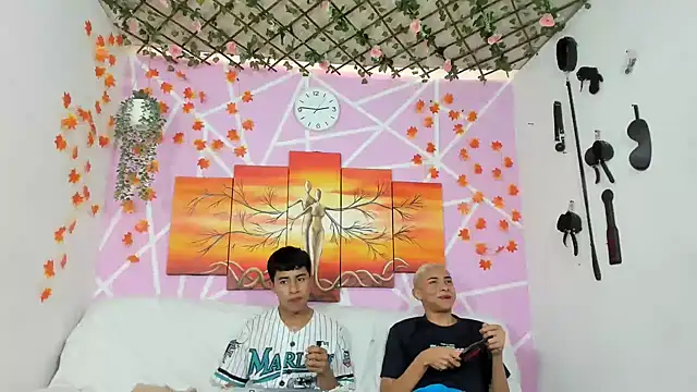 Fresahot2005 online show from 10, 3, 2025