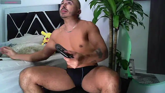 LeooBigBoy online show from 27, 2, 2025