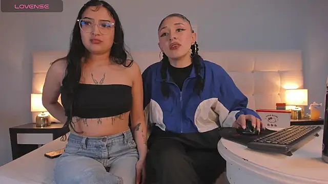 Cintya Kros online show from 10, 1, 2025