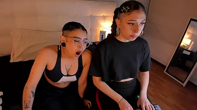 Cintya Kros online show from 22, 1, 2025