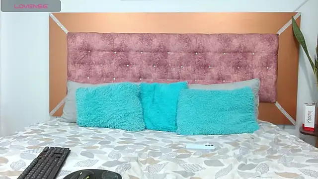 sexgalatic 69 online show from 18, 12, 2024