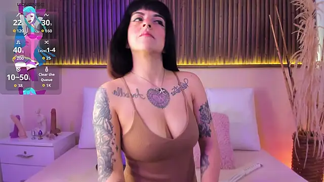 Liz grey  online show from 19, 12, 2025