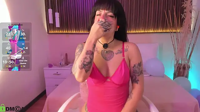 Liz grey  online show from 15, 5, 2026