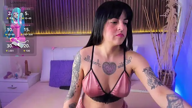 Liz grey  online show from 5, 2, 2026