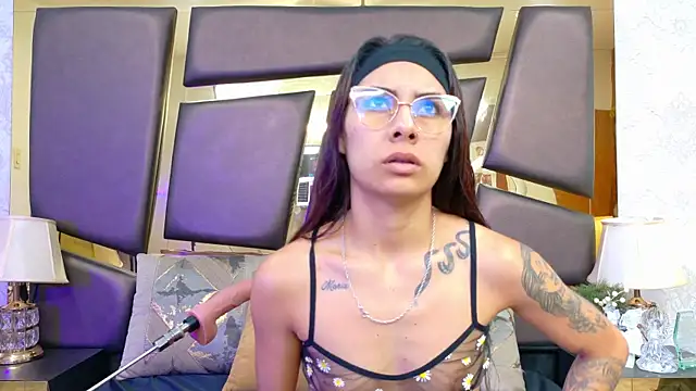 NicoleEsposito online show from 7, 1, 2026