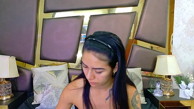 NicoleEsposito online show from 5, 3, 2026