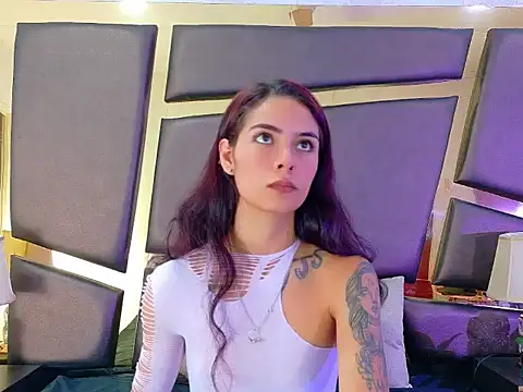 Snapshot of NicoleEsposito chatting on 22, 9, 2025 NicoleEsposito online show from 22, 9, 2025