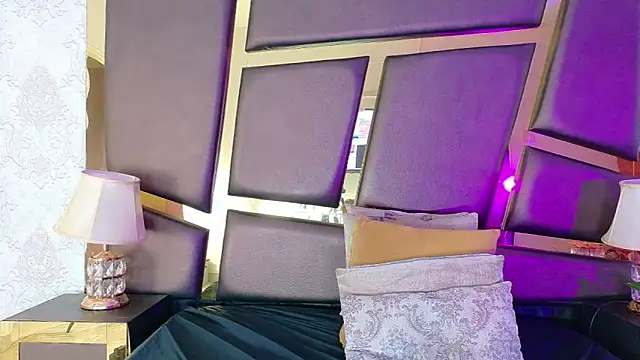 Snapshot of NicoleEsposito chatting on 30, 9, 2025 NicoleEsposito online show from 30, 9, 2025