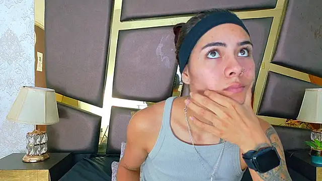 Snapshot of NicoleEsposito chatting on 10, 10, 2025 NicoleEsposito online show from 10, 10, 2025