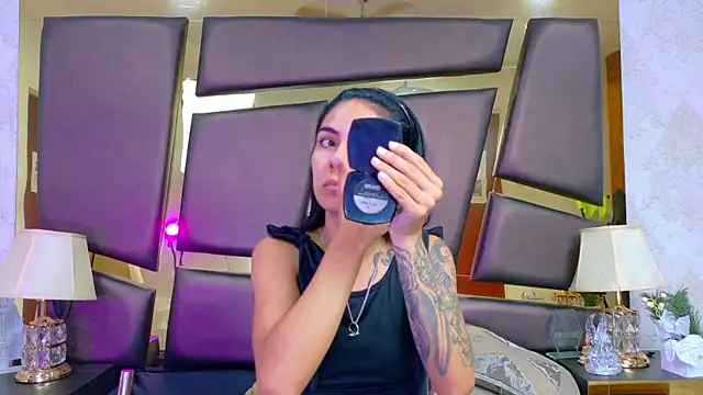 Snapshot of NicoleEsposito chatting on 14, 2, 2026 NicoleEsposito online show from 14, 2, 2026