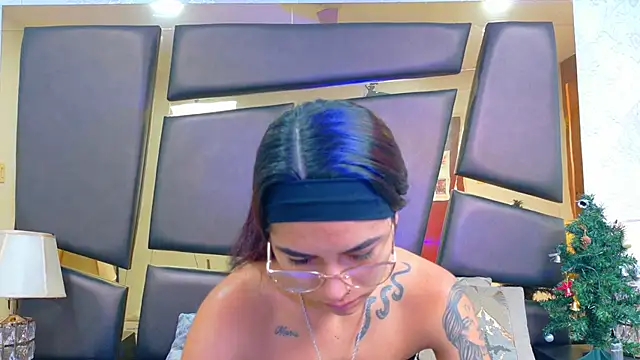 NicoleEsposito online show from 16, 12, 2025