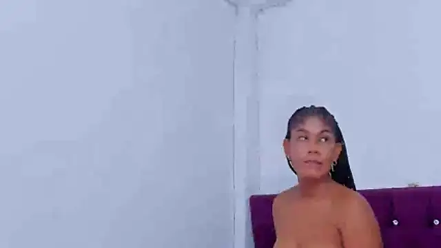 Snapshot of AlisonJaimes chatting on 11, 2, 2026 AlisonJaimes online show from 11, 2, 2026