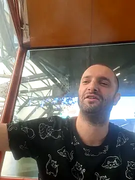Zlyzloba21 online show from 13, 5, 2026