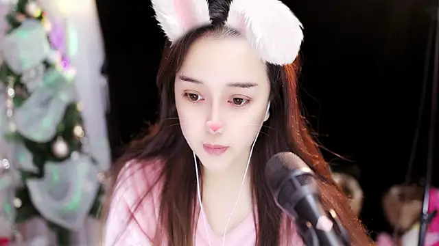 Snapshot of Yulia-1Z chatting on 12, 12, 2024 Yulia-1Z online show from 12, 12, 2024