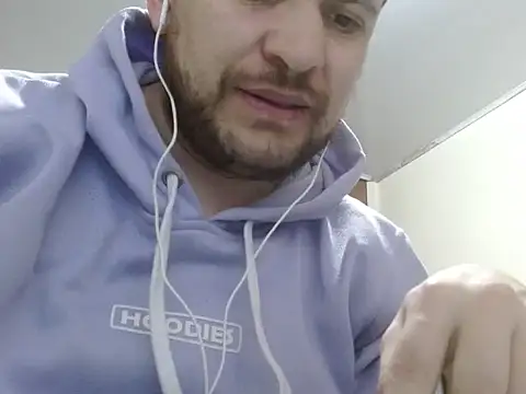 camiloking1720 online show from 9, 9, 2025