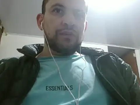 camiloking1720 online show from 27, 2, 2025