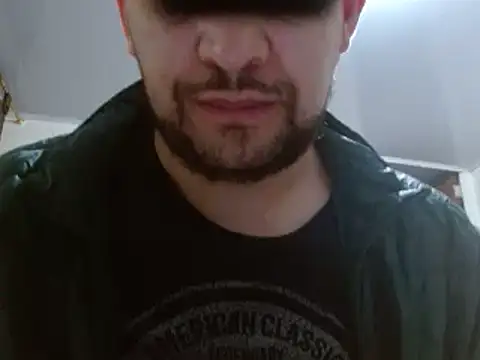 camiloking1720 online show from 28, 2, 2025